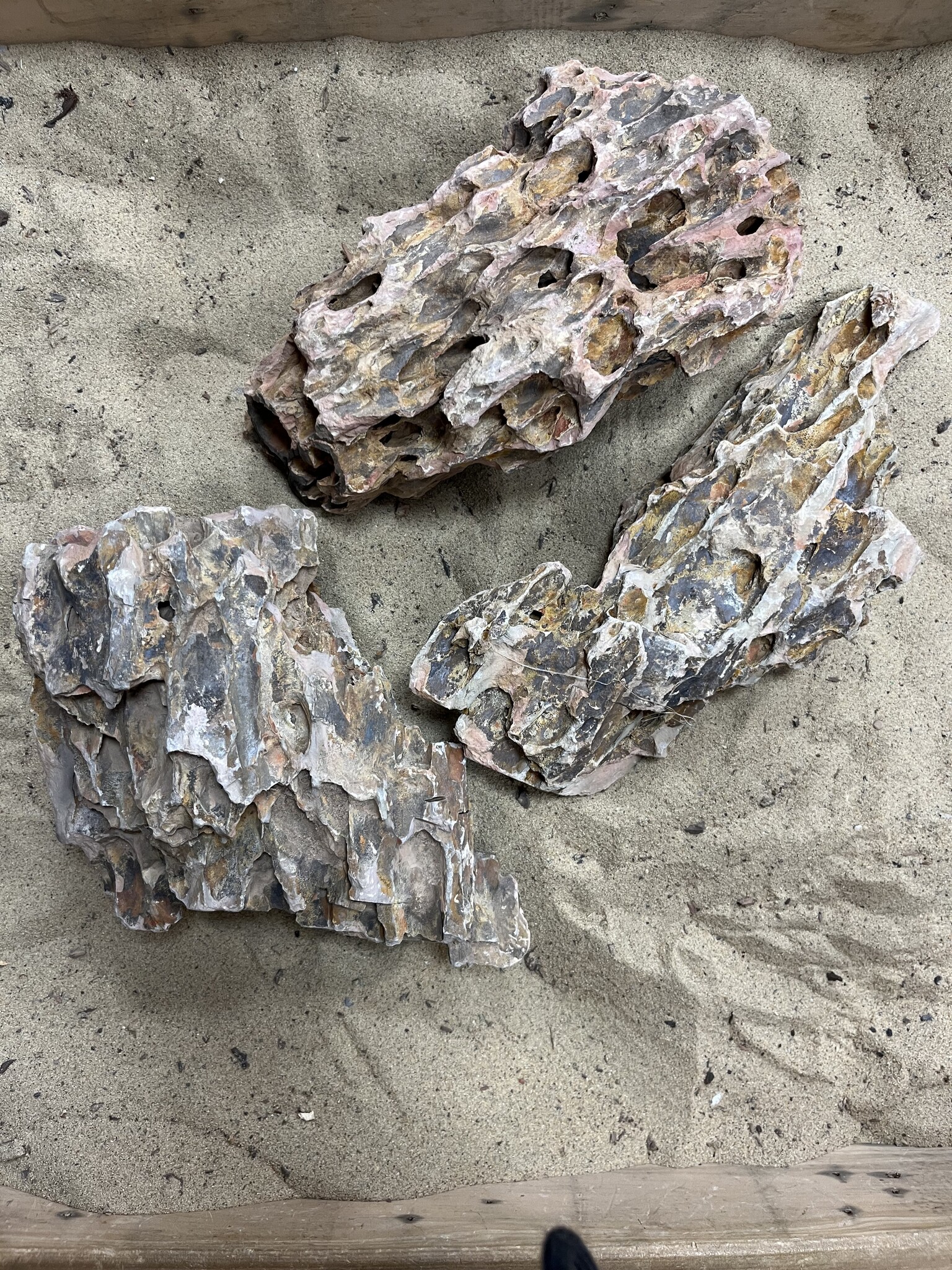 AQXL selected H Steenbundel Dragon Rock bruin 3 stuks | Hardscaping