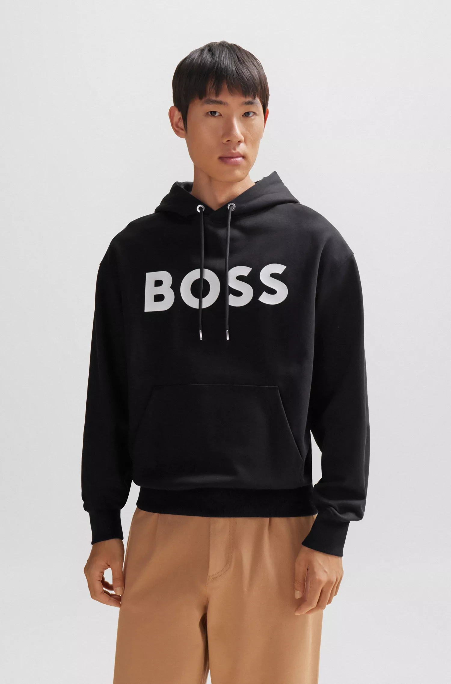 Moletom com capuz BOSS preto em algodão felpudo com logotipo emborrachado.