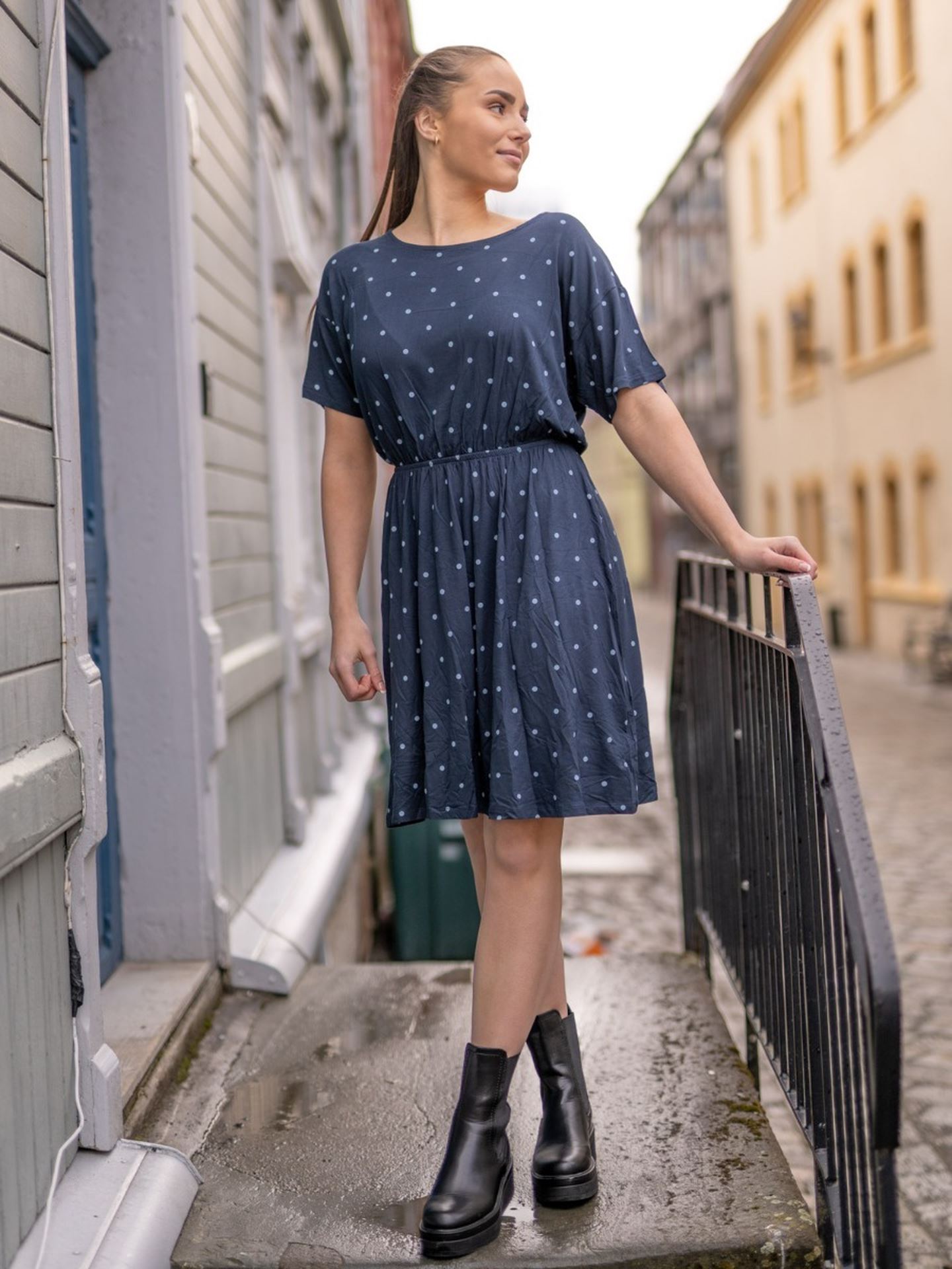 Lisa Dress 12