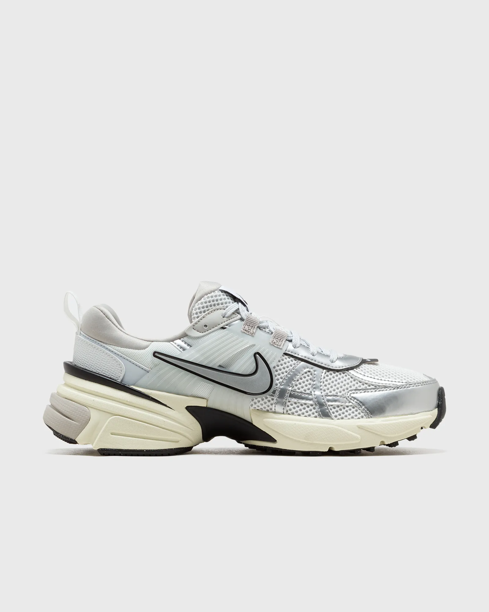 Nike WMNS NIKE V2K RUN