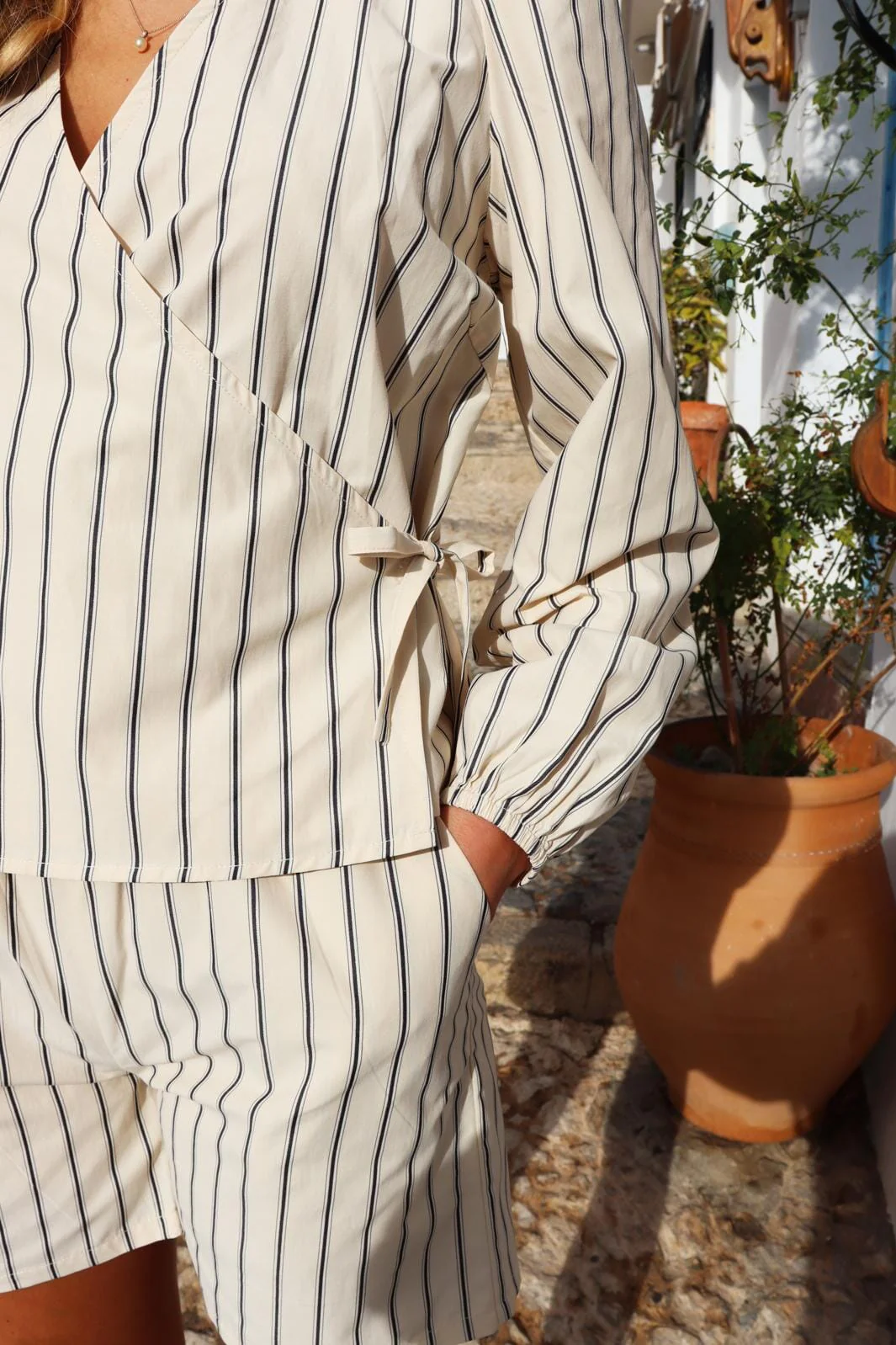 Liberte Pianna-Shorts creme black stripe