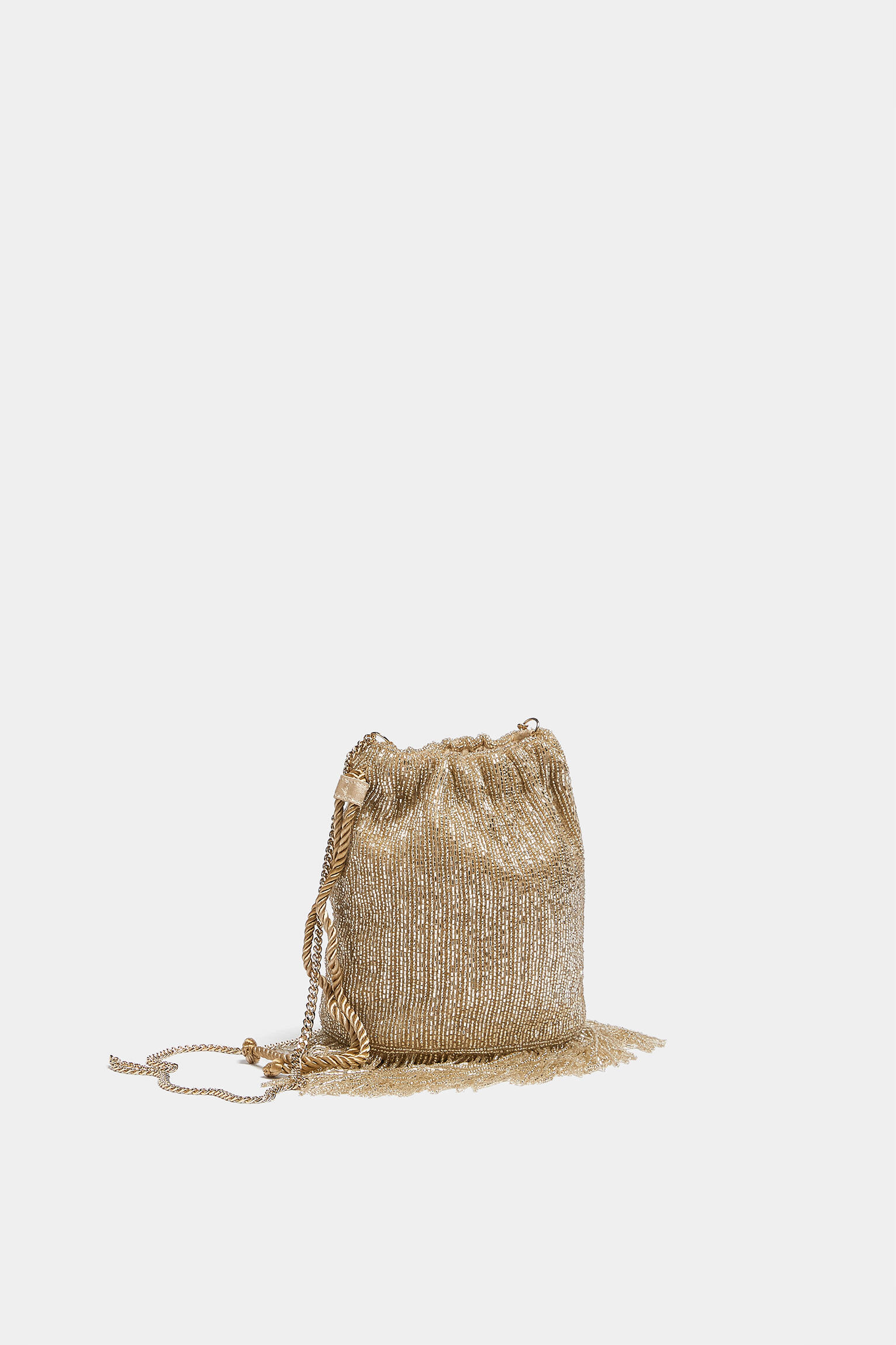 Bolsa com puxador de franjas e miçangas - Dourada