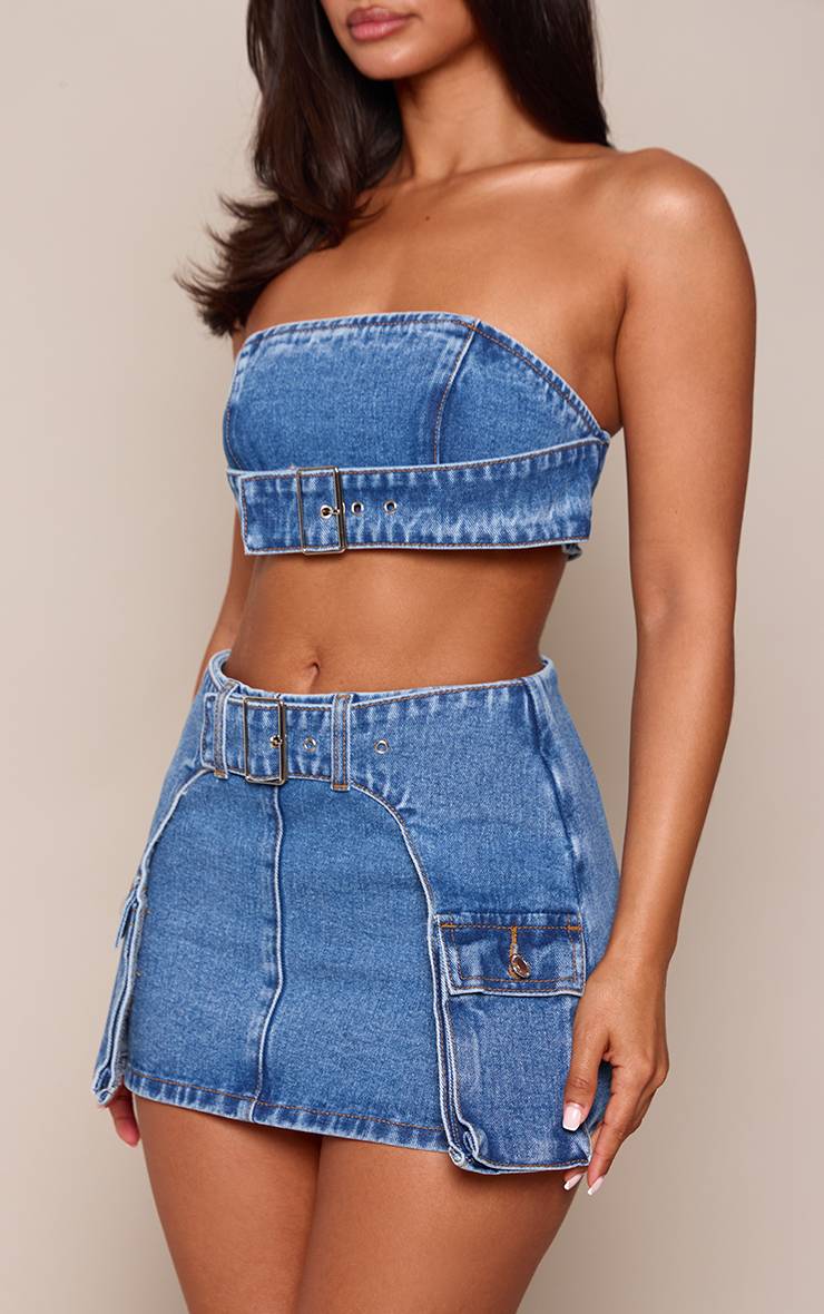 Mid Blue Wash Top Bandeau Mini En Denim Bleu Moyen Avec Détail Ceinture Petite