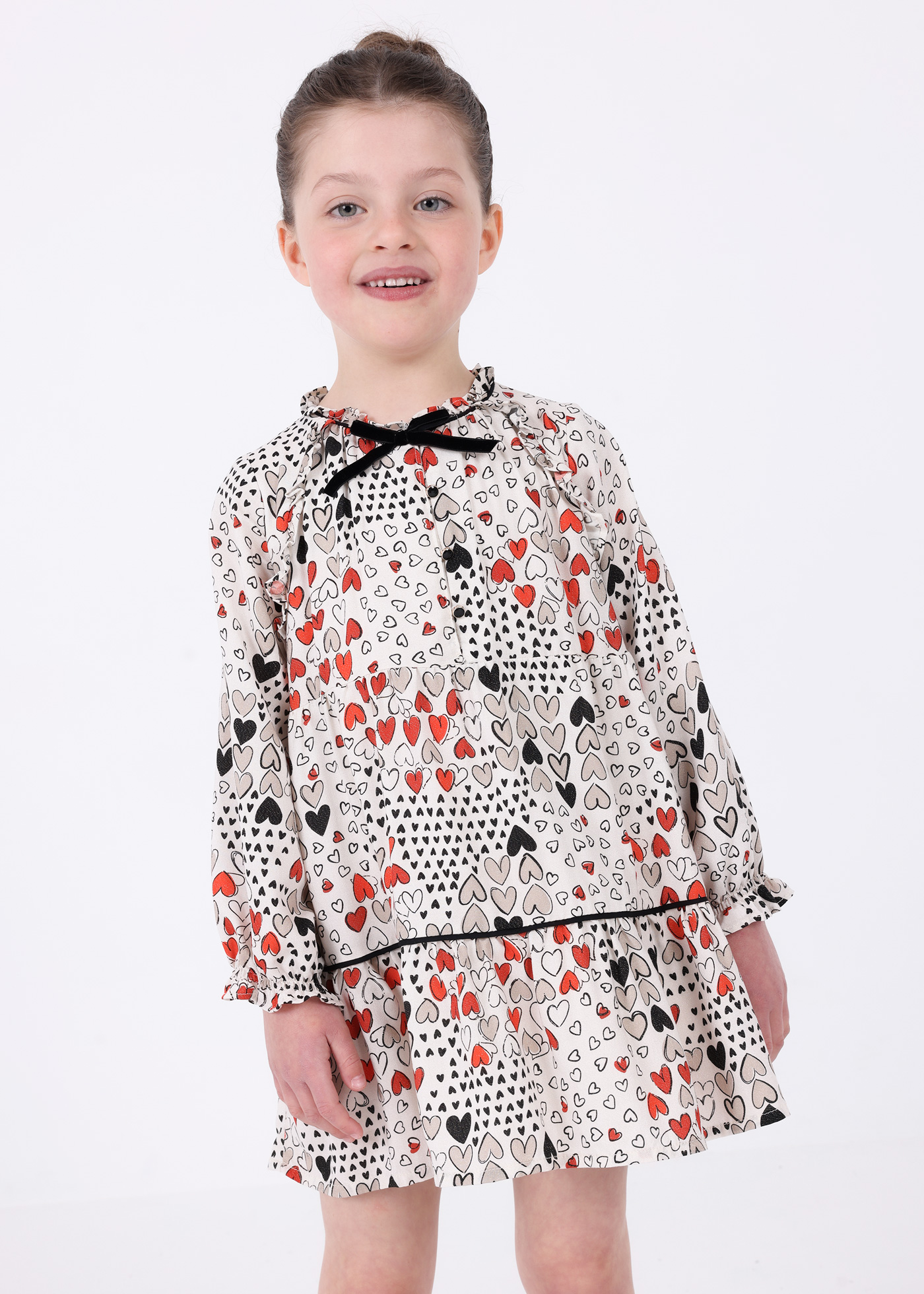 Vestido infantil com estampa de fios metálicos