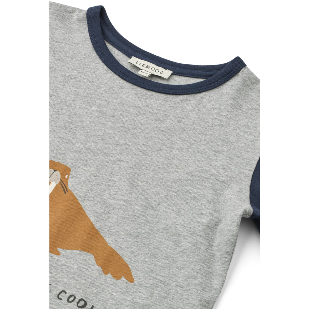 Køb LIEWOOD Walrus / Grey Melange / Classic Navy Apia Placement Bluse