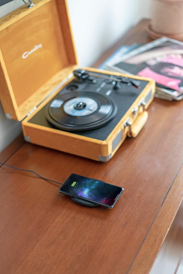 Mophie 15W trådløs opladermåtte (sort)