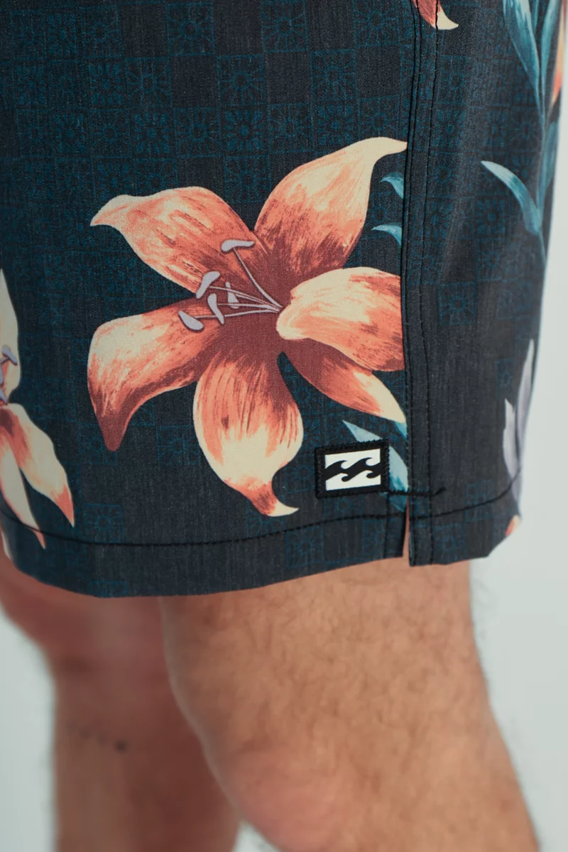 Billabong Sunday Layback 17 Inch Herren Badeshort
