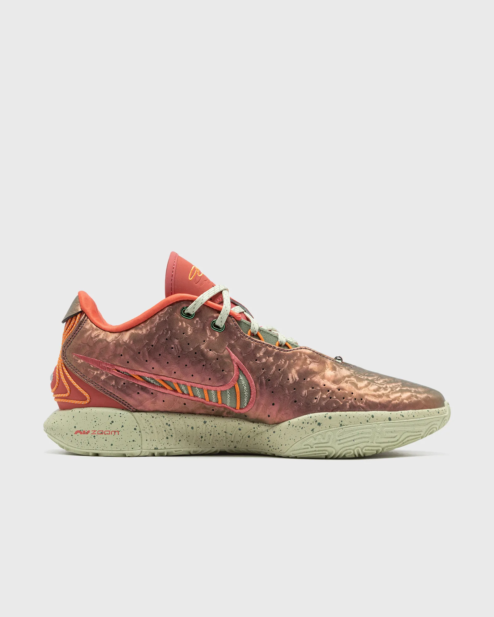 Nike LEBRON XXI
