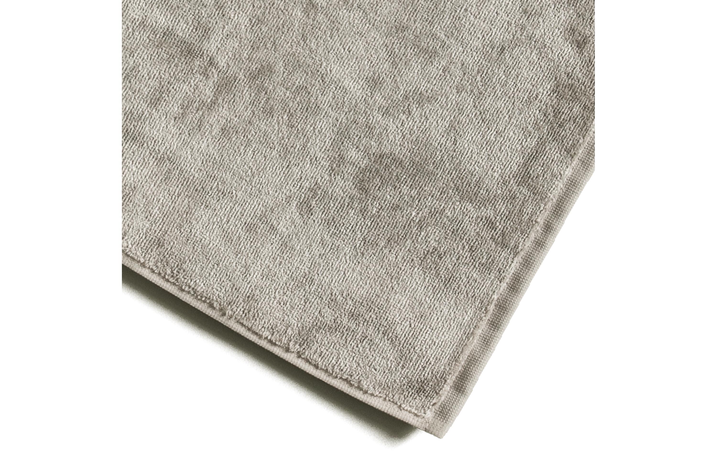 Badteppich Bamboo Luxe 50 x 80 cm, GrauZart glänzende Fussmatte