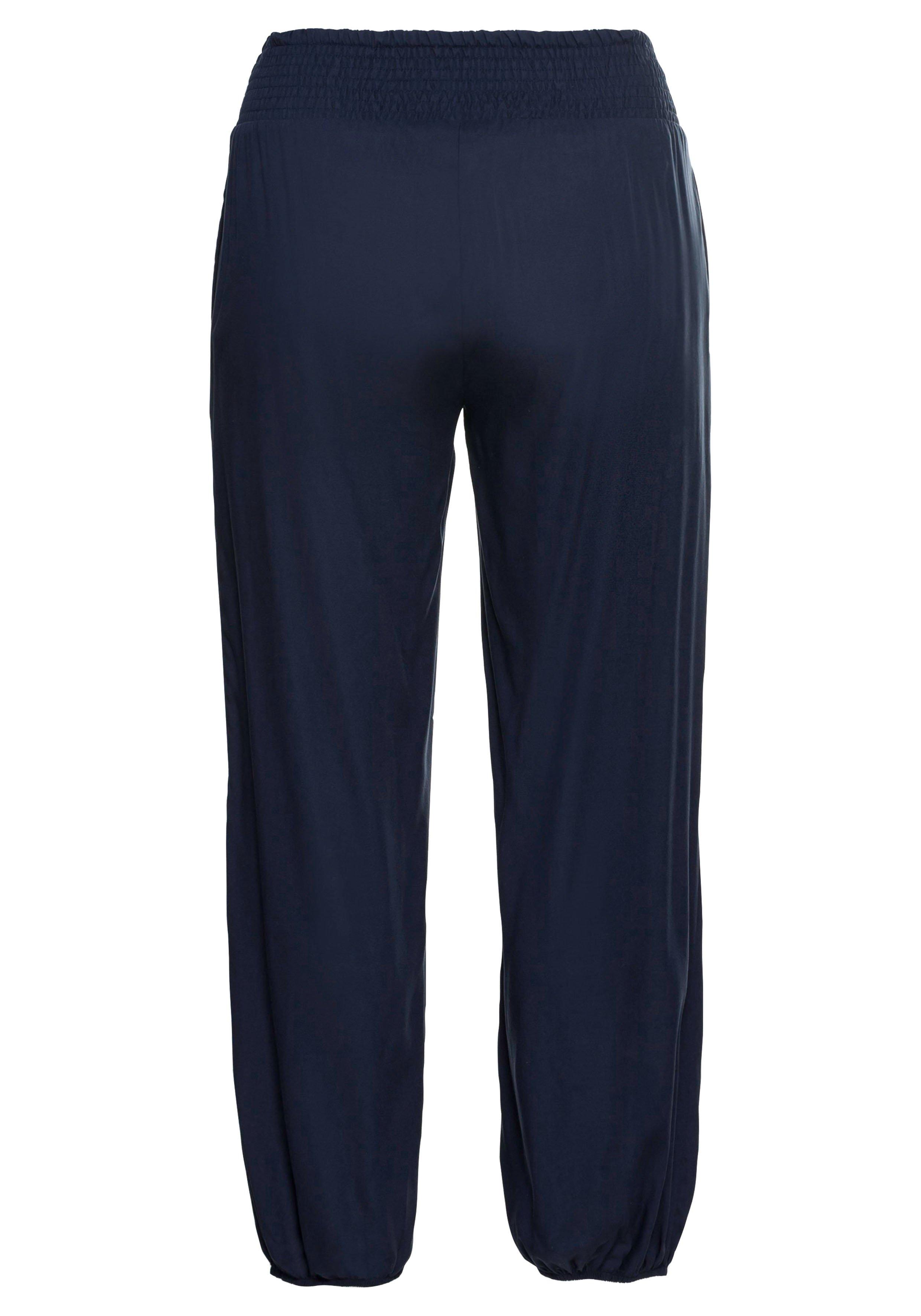 Weite Hose mit Smokbund, aus Viskose