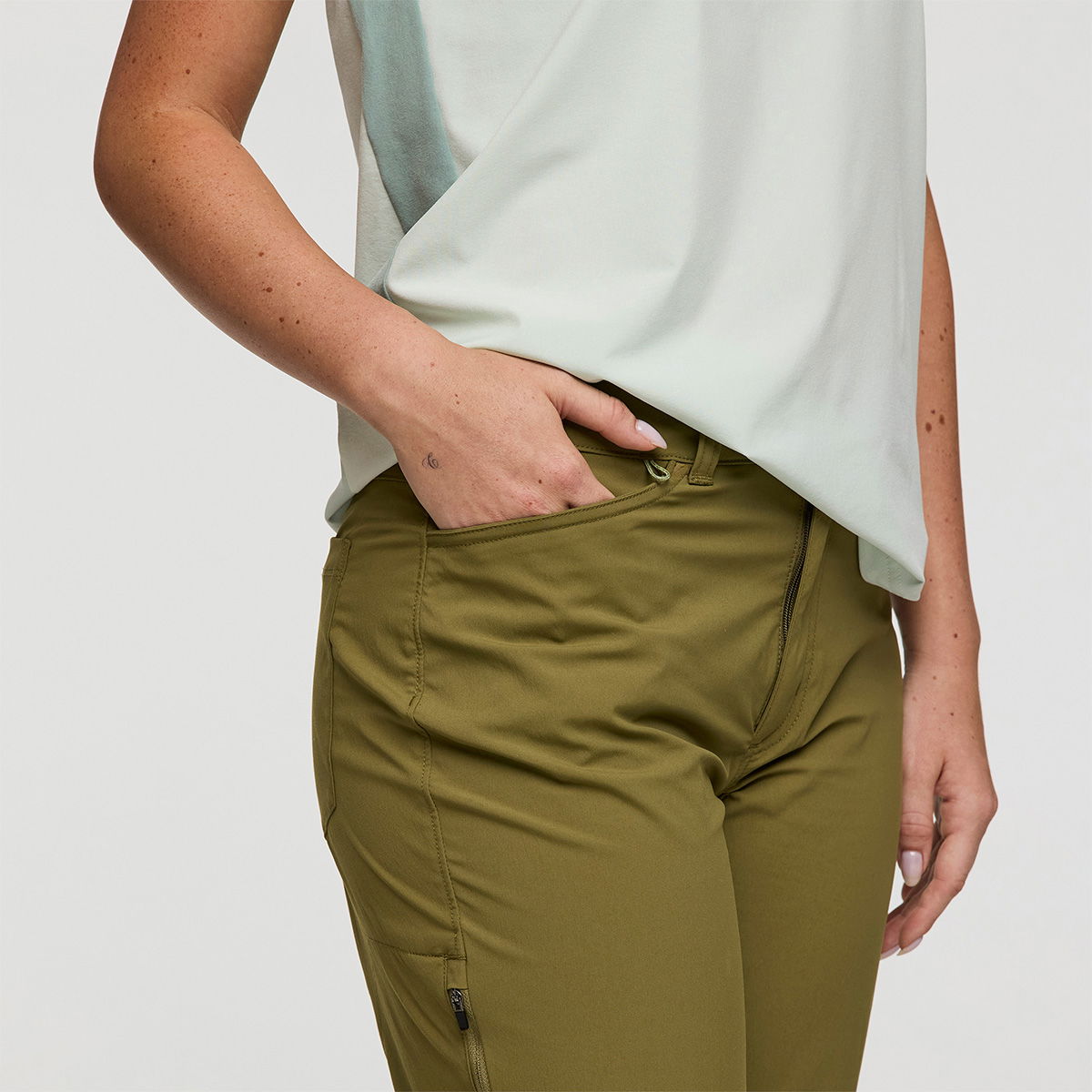 Cotopaxi Coraje Tech Pants, dame (Moss)
