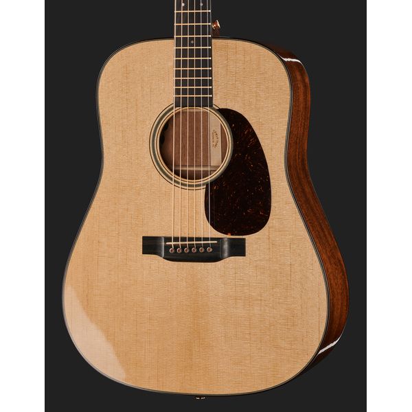Martin Guitar D-18E Modern Deluxe