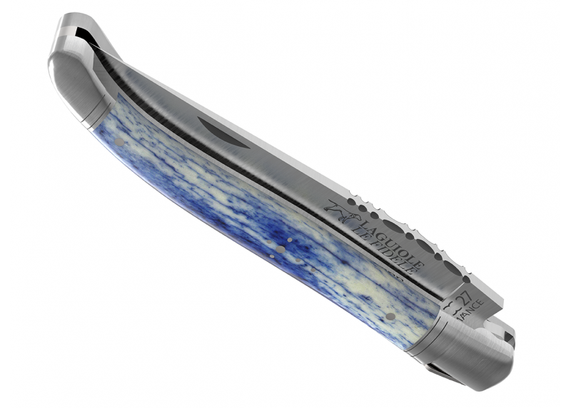 Couteau Laguiole avec un manche en os de girafe teinte bleu et 2 mitres en acier inoxydable