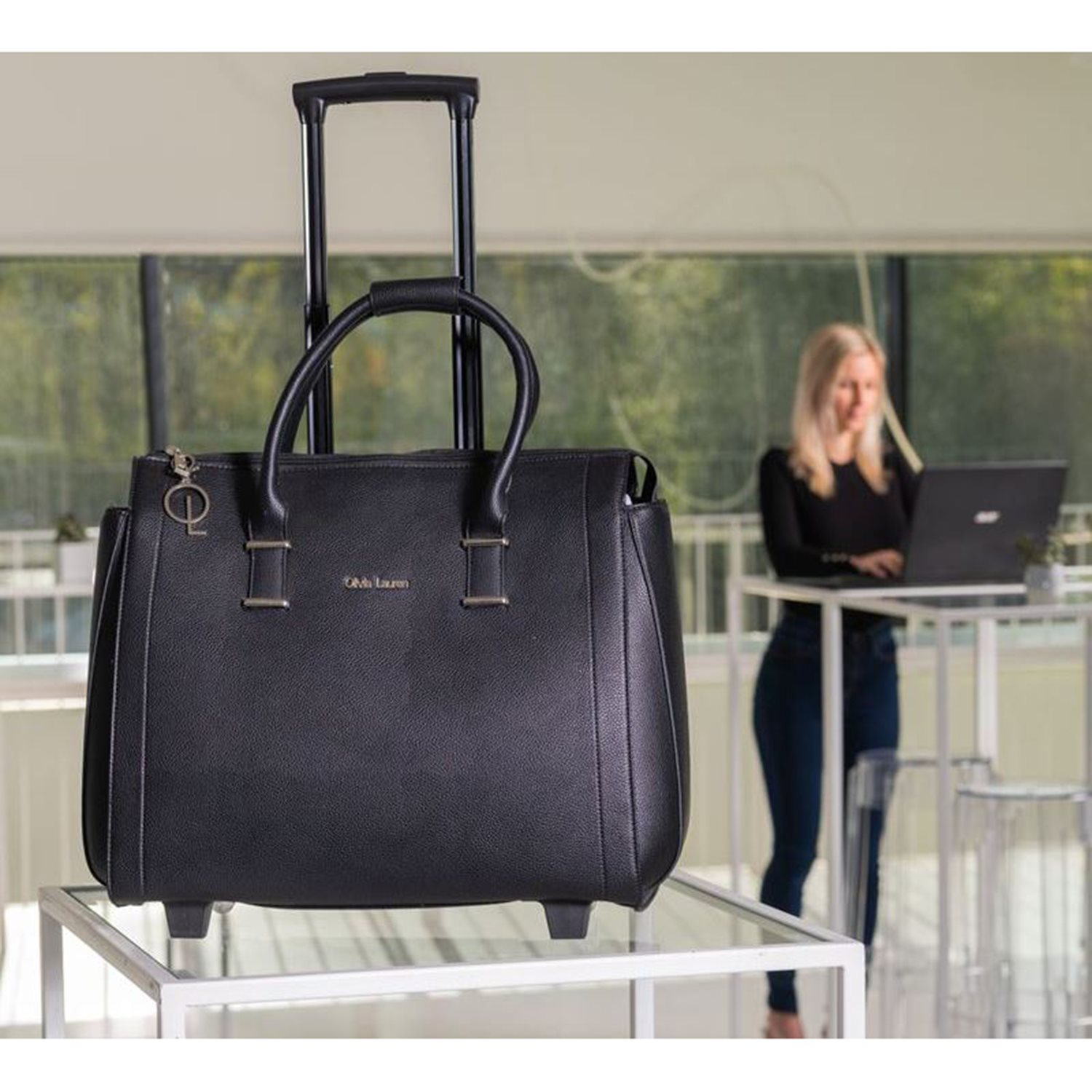 Olivia Lauren College Business Trolley zwart