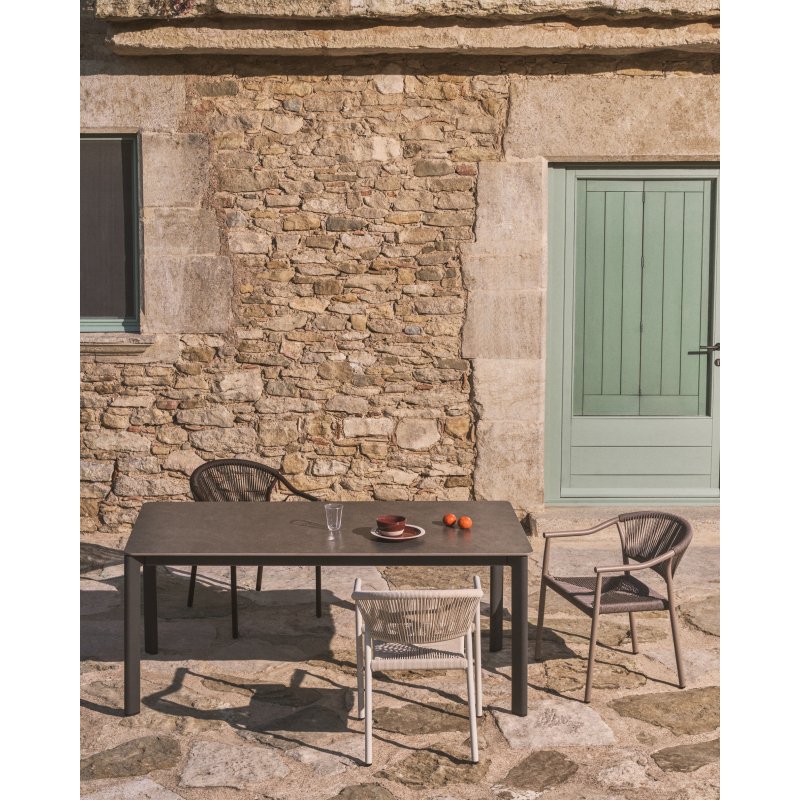 Table Anafi en pierre frittée et aluminium graphite 220 x 100 cm