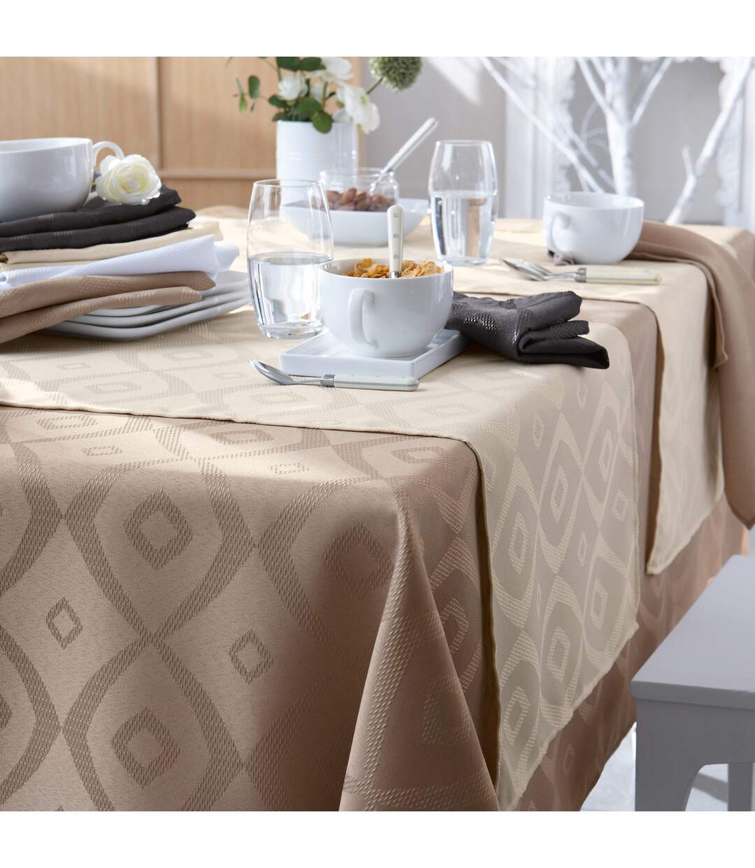 Nappe rectangle 150x350 cm Jacquard 100% polyester BRUNCH blanc