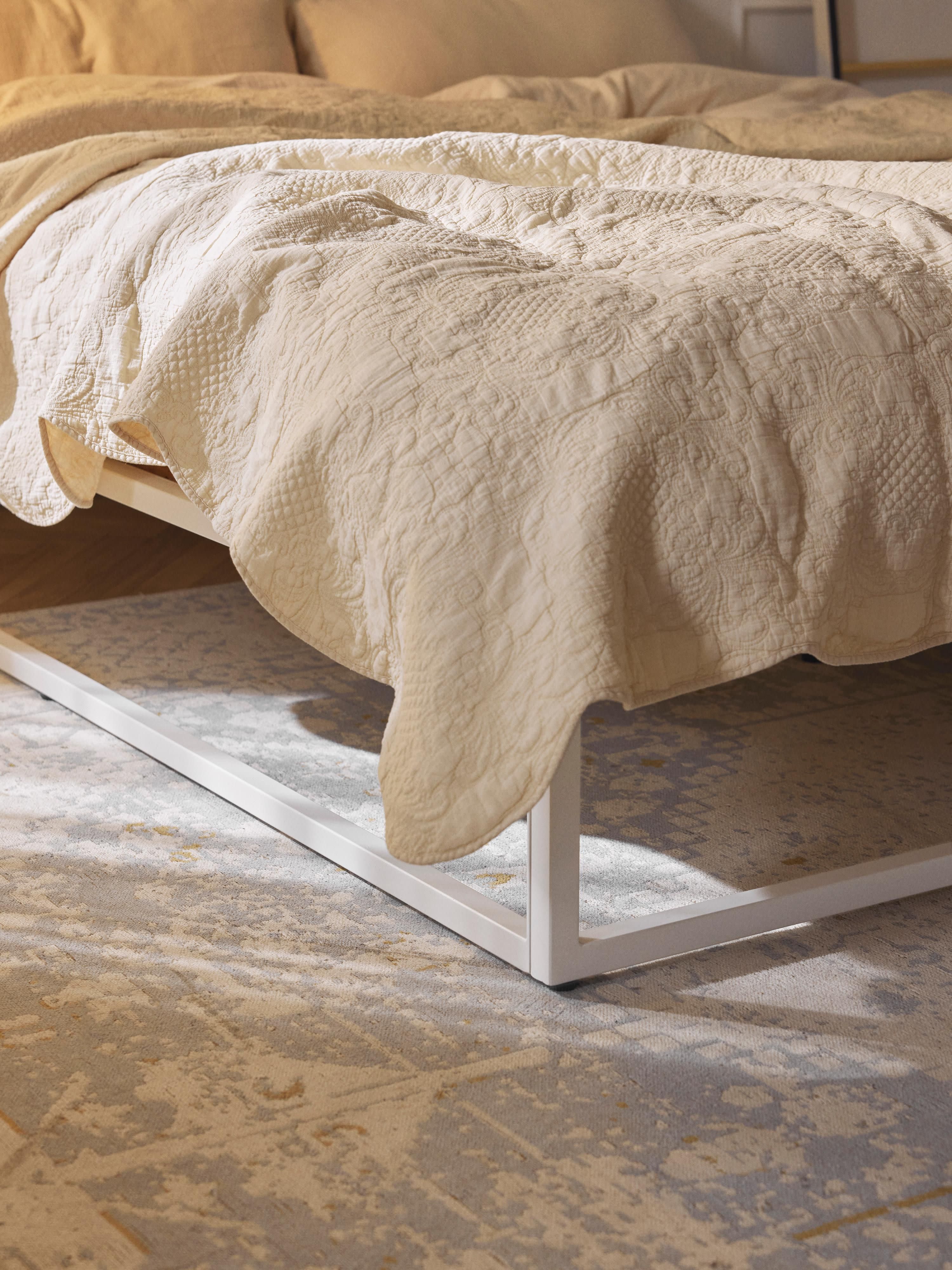 Metalen bed Neptun