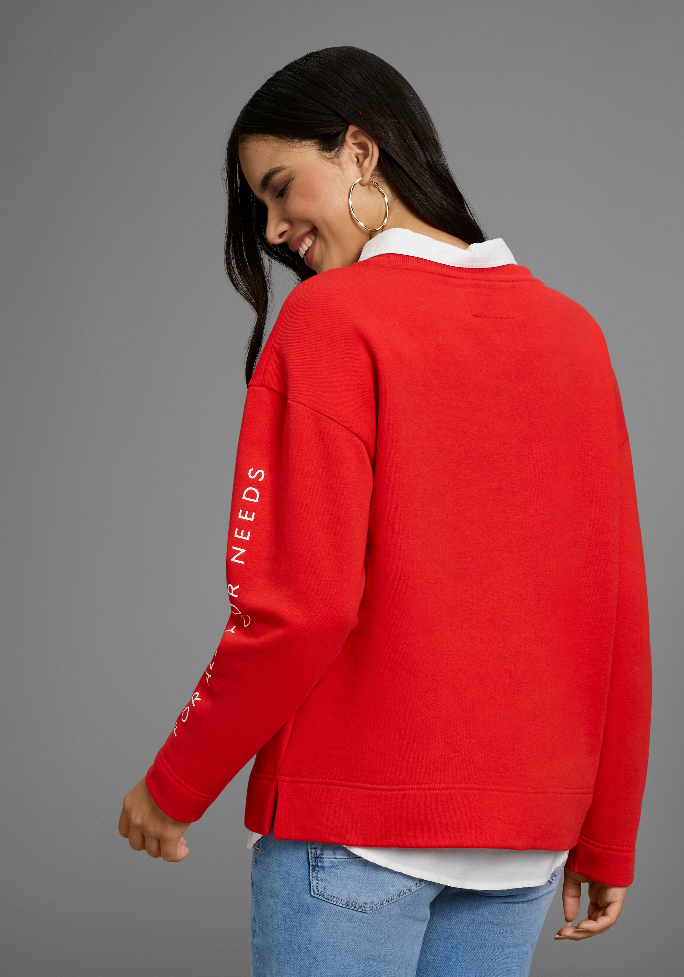 FAYN SPORTS Sweater , Weite Oversize‑Passform mit Logo‑Print auf Brust und Ärmel
