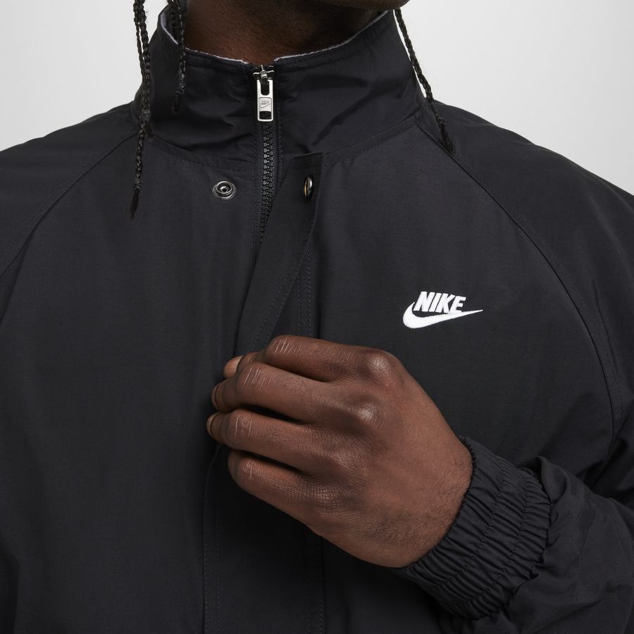 Nike Club Futura