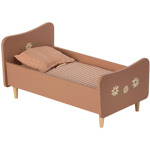 Maileg poppenbed roze - 26 cm