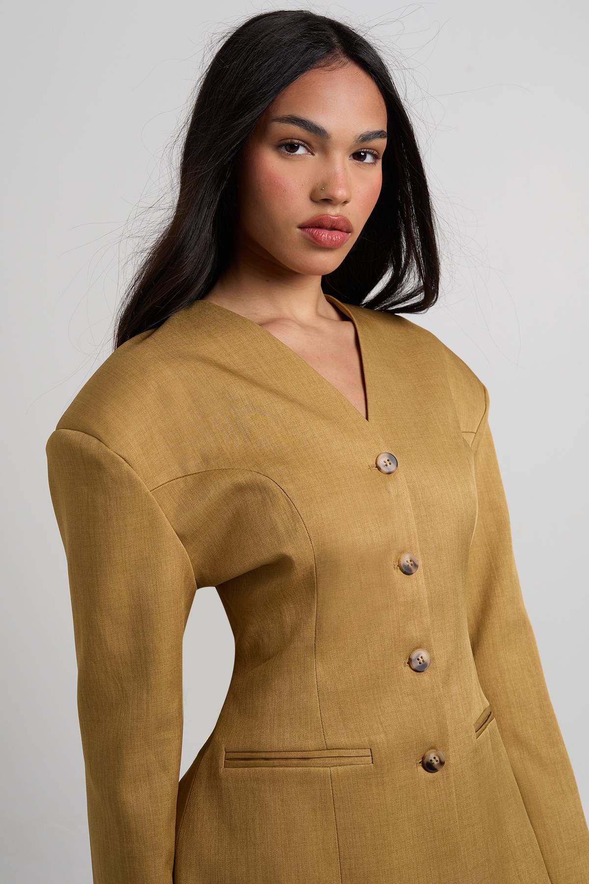 boohoo Blazer Cintrée à Col Montant sans Revers