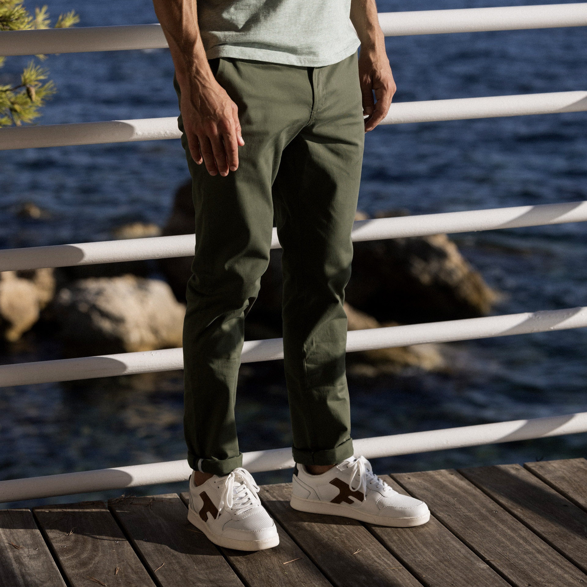Chino kaki coupe ajustée coton bio et coton recyclé - modèle Brix