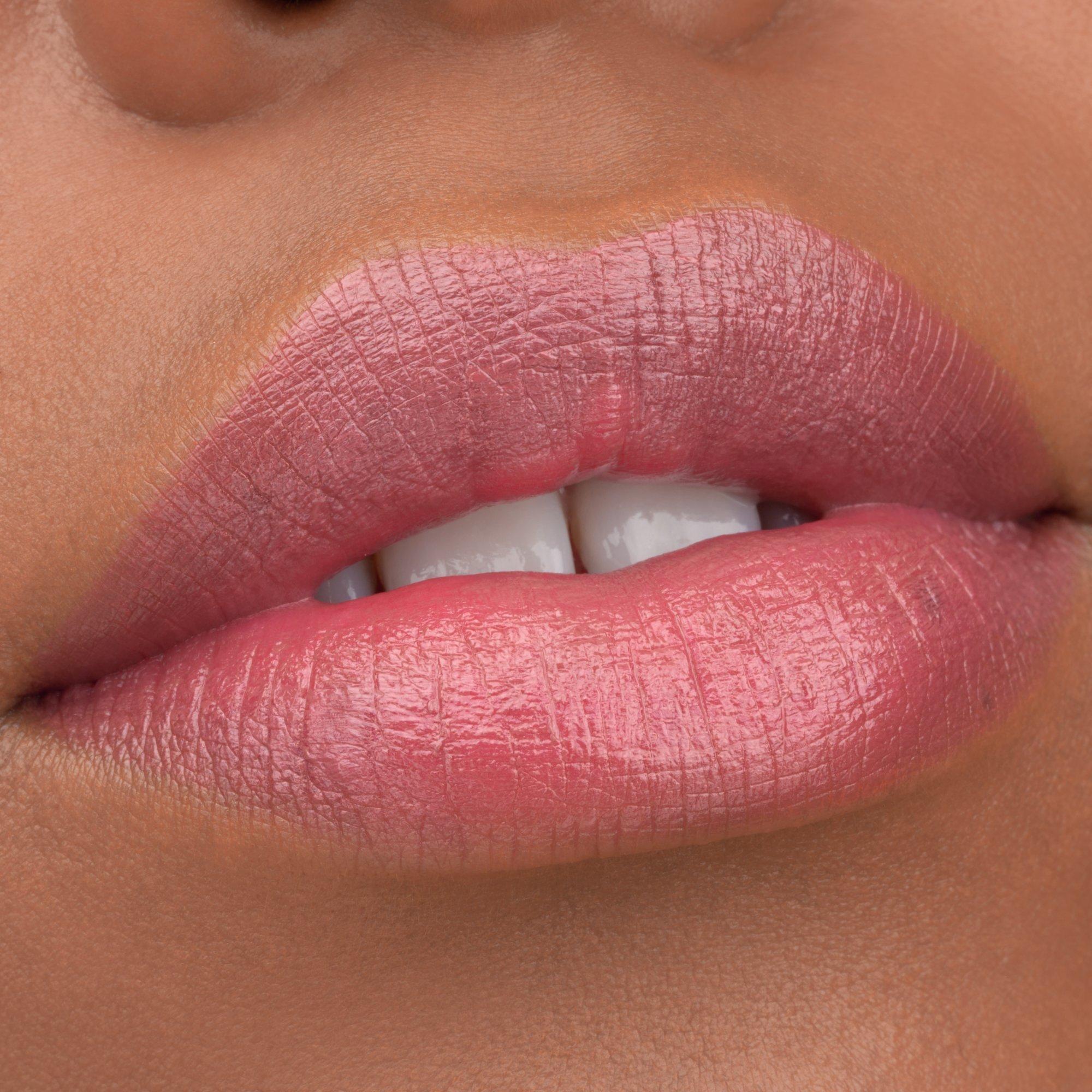 TINTED kiss hydrating lip tint encre à lèvres