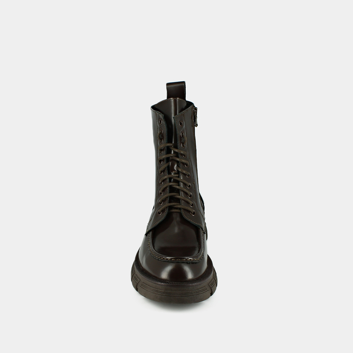 Boots à lacets et semelles épaisses  en cuir glacé marron