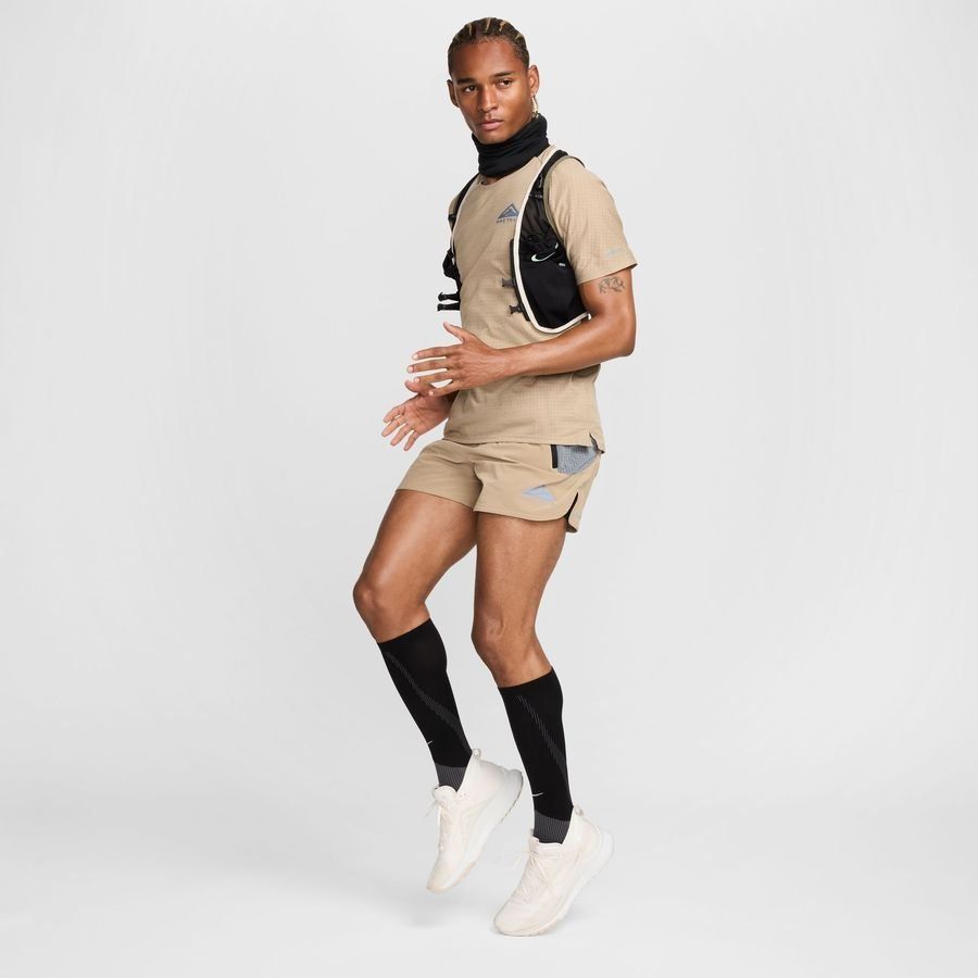 Nike Haut Running Dri-FIT Trail Solar Chase - Kaki/Noir