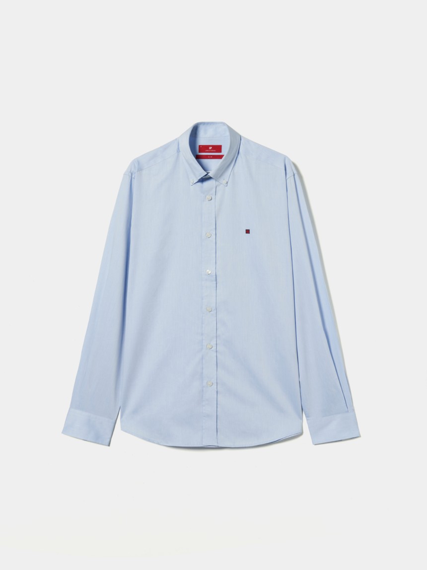 Camisa slim fit de algodão em cor lisa