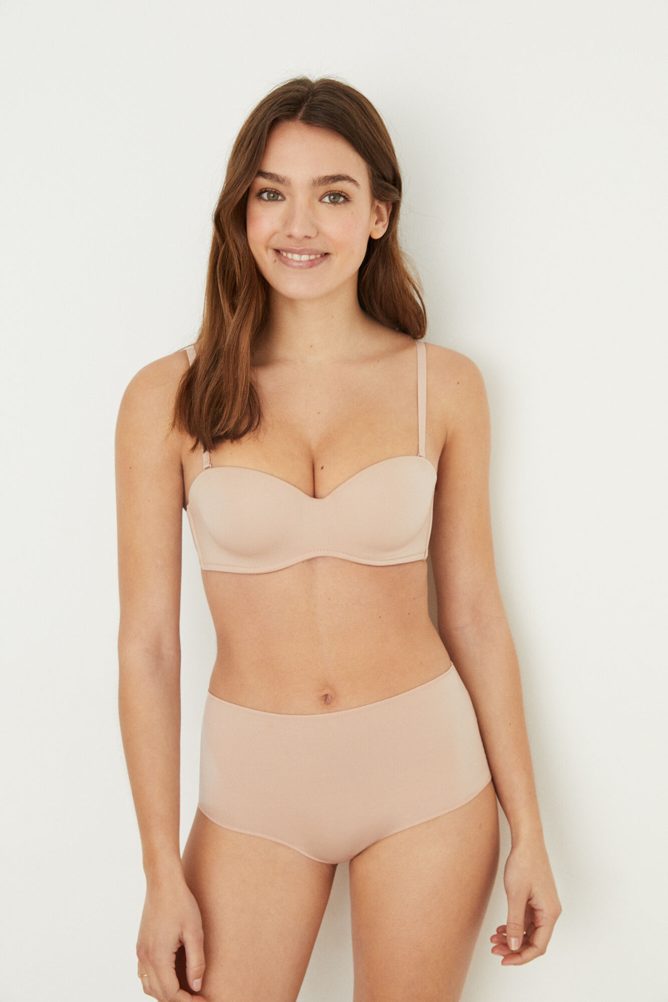Sutiã tomara que caia elegante em microfibra - nude