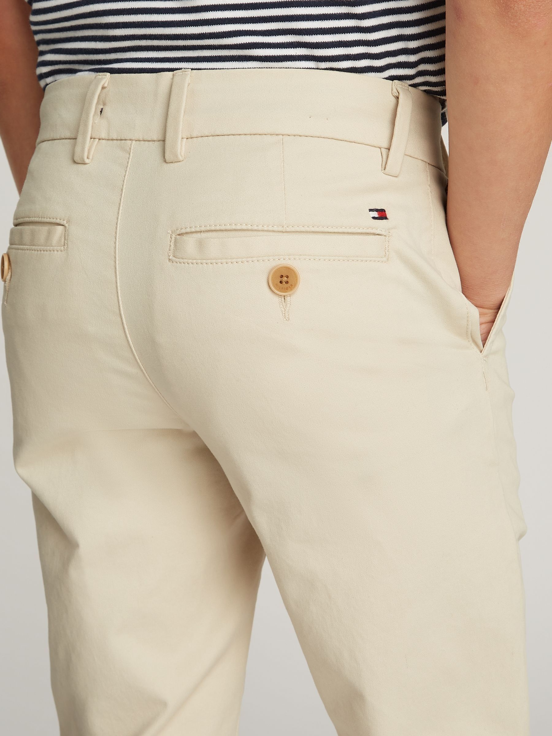 Crème - Tommy Hilfiger slim-fit 1985 chino van zachte keperstof