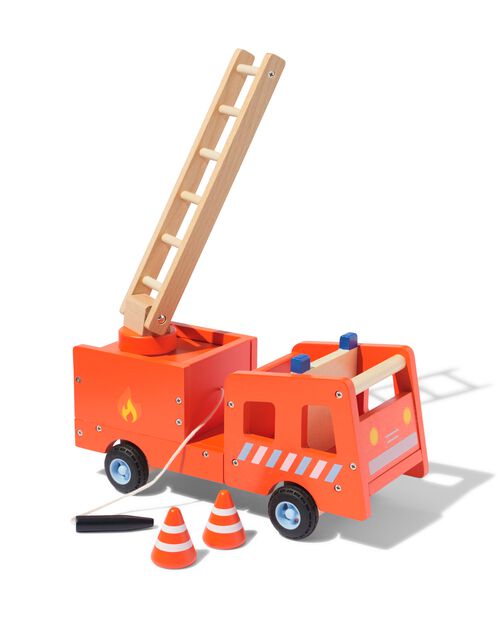 grand camion de pompiers en bois