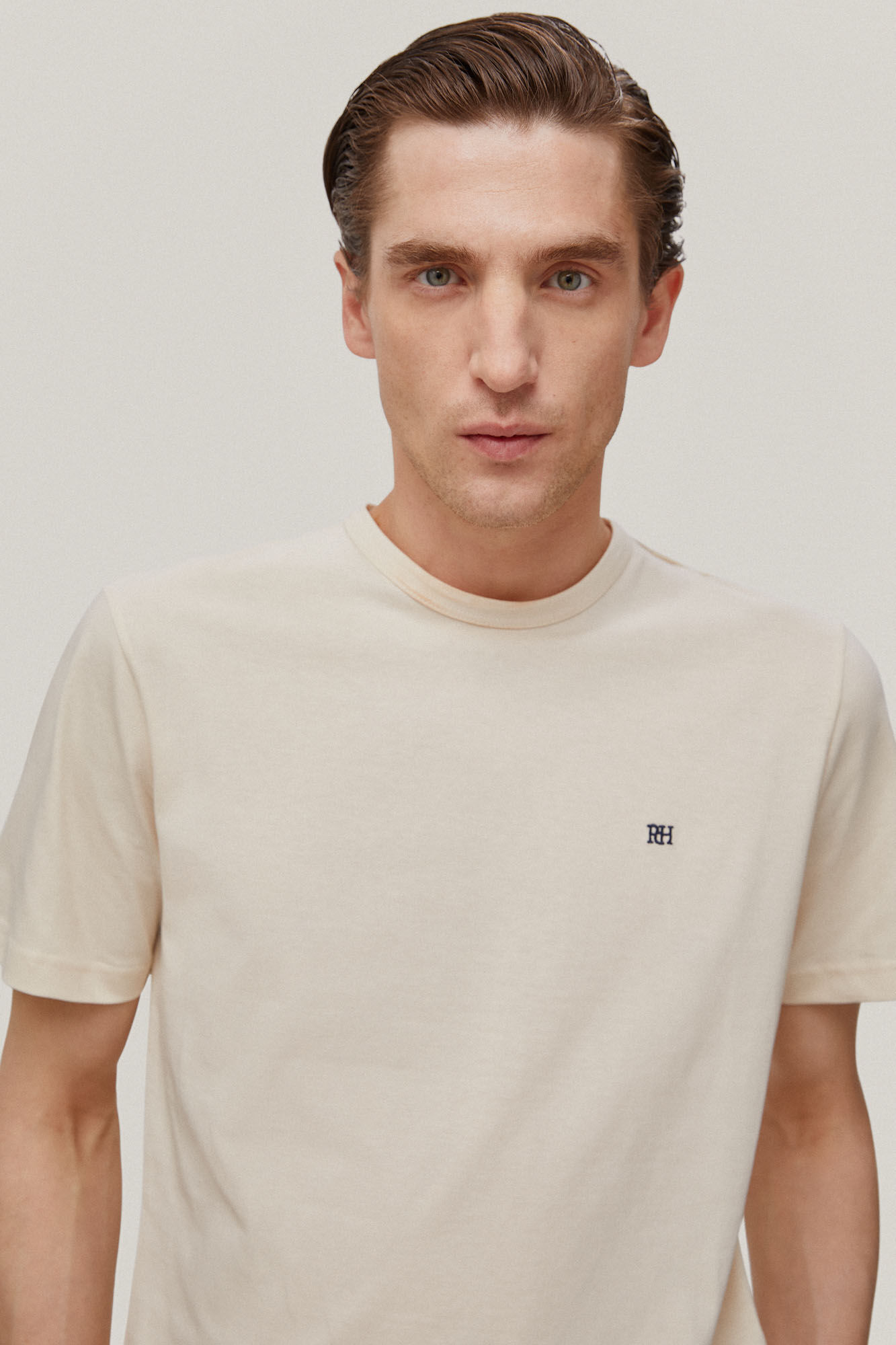 Camiseta básica - Marrom