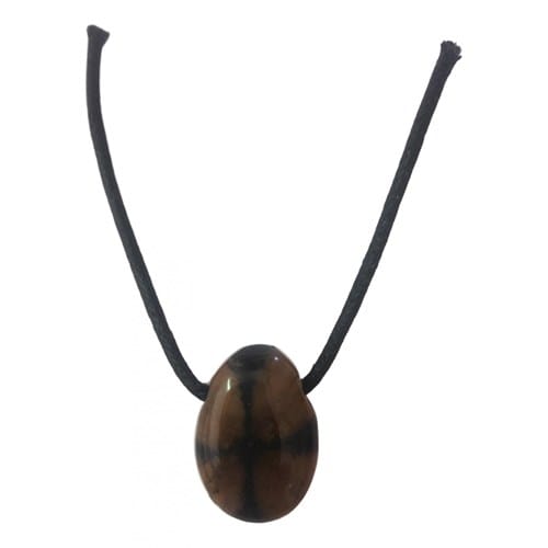 Pendentif percé en chiastolite