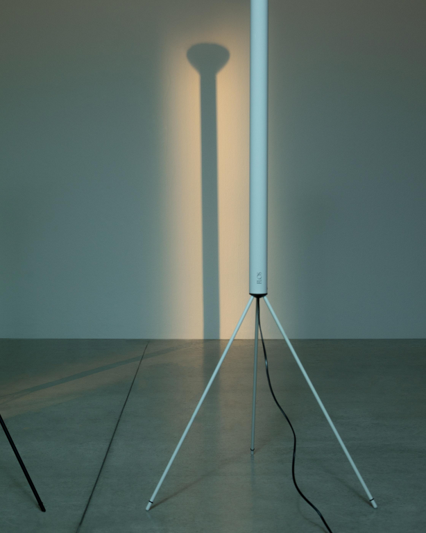 Flos Luminator vloerlamp antraciet
