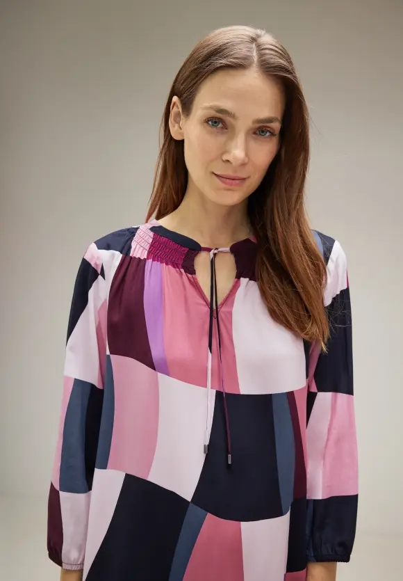 Printkleid mit Smokdetails - legend rose