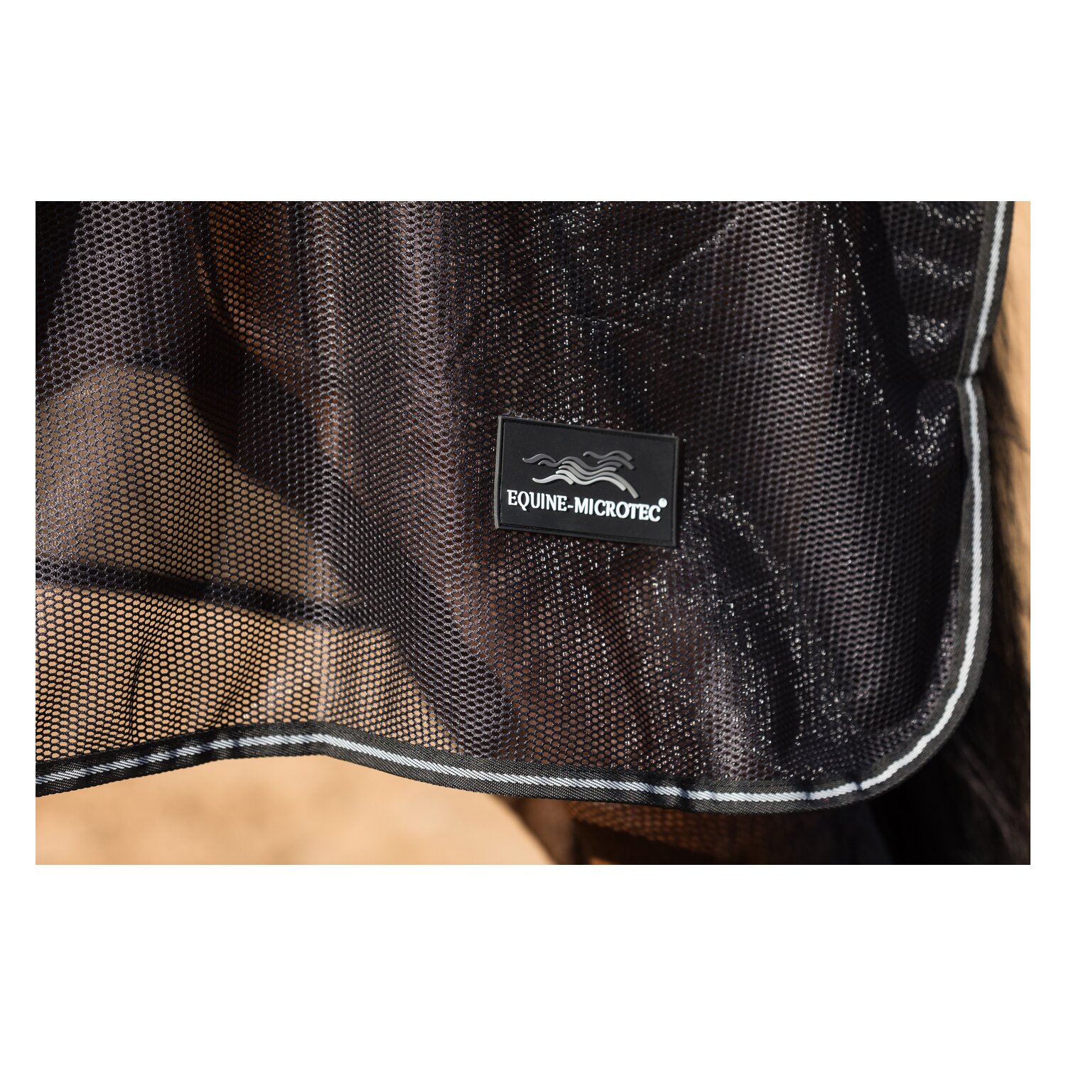 EQUINE-MICROTEC Fliegenausreitdecke MICRO MESH PROTECT - schwarz