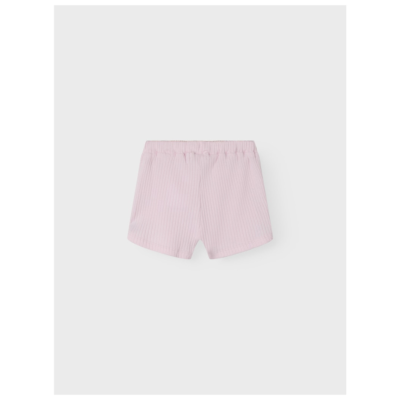 name it NBFFENNAS SHORTS