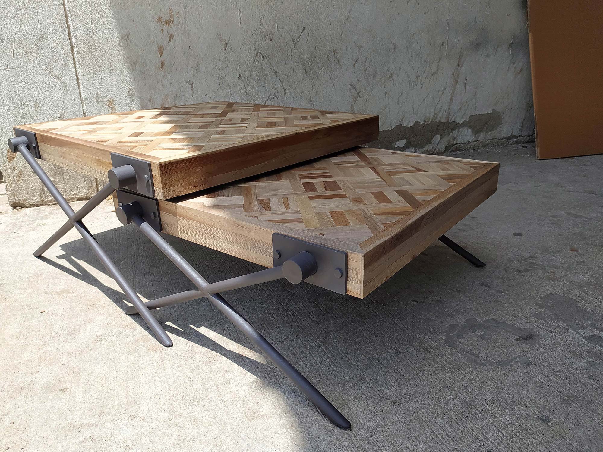2er-Set Kaffeetisch 'Lauren', aus recyceltem Teak und Eisen von fischer's lagerhaus