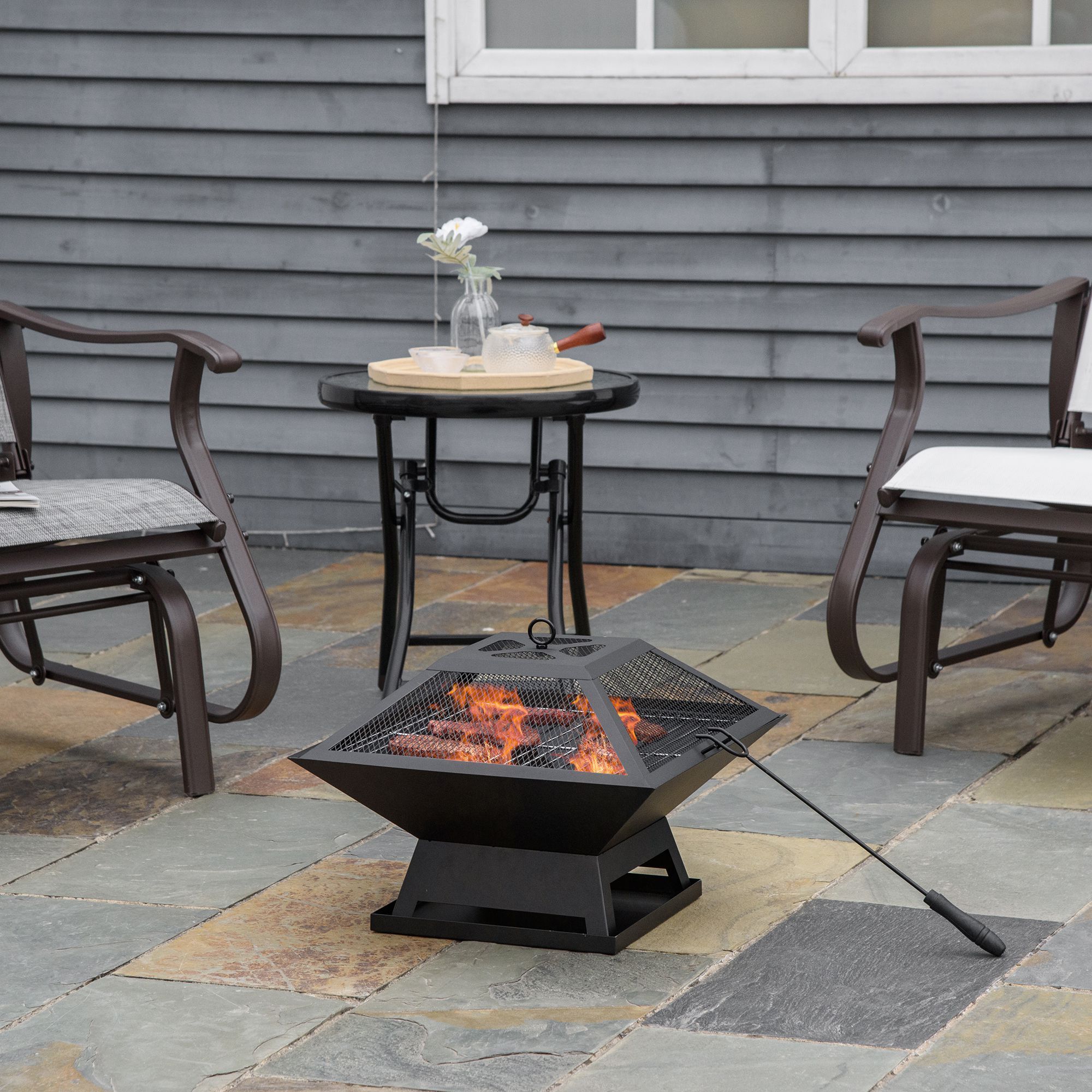 Outsunny Feuerstelle mit Grillrost schwarz 45L x 45B x 12H cm