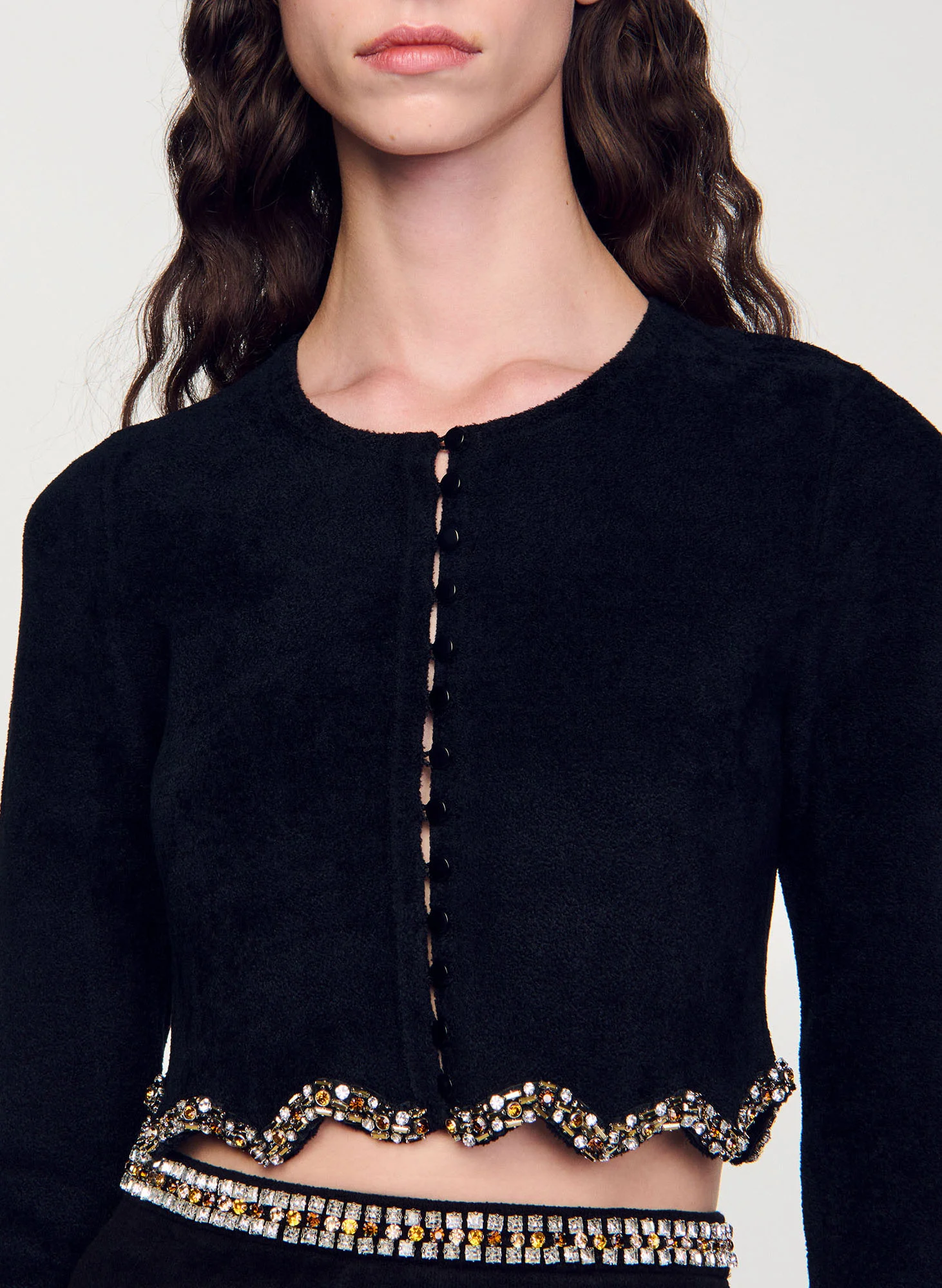 Cardigan court en maille velours strassé | Noir