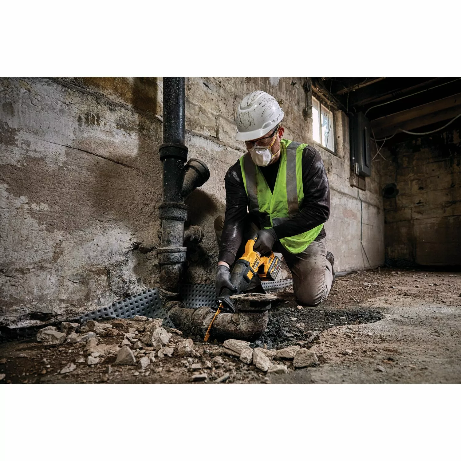 DeWALT DCS389NT 54V Li-ion FlexVolt Accu Reciprozaag body in TSTAK koffer