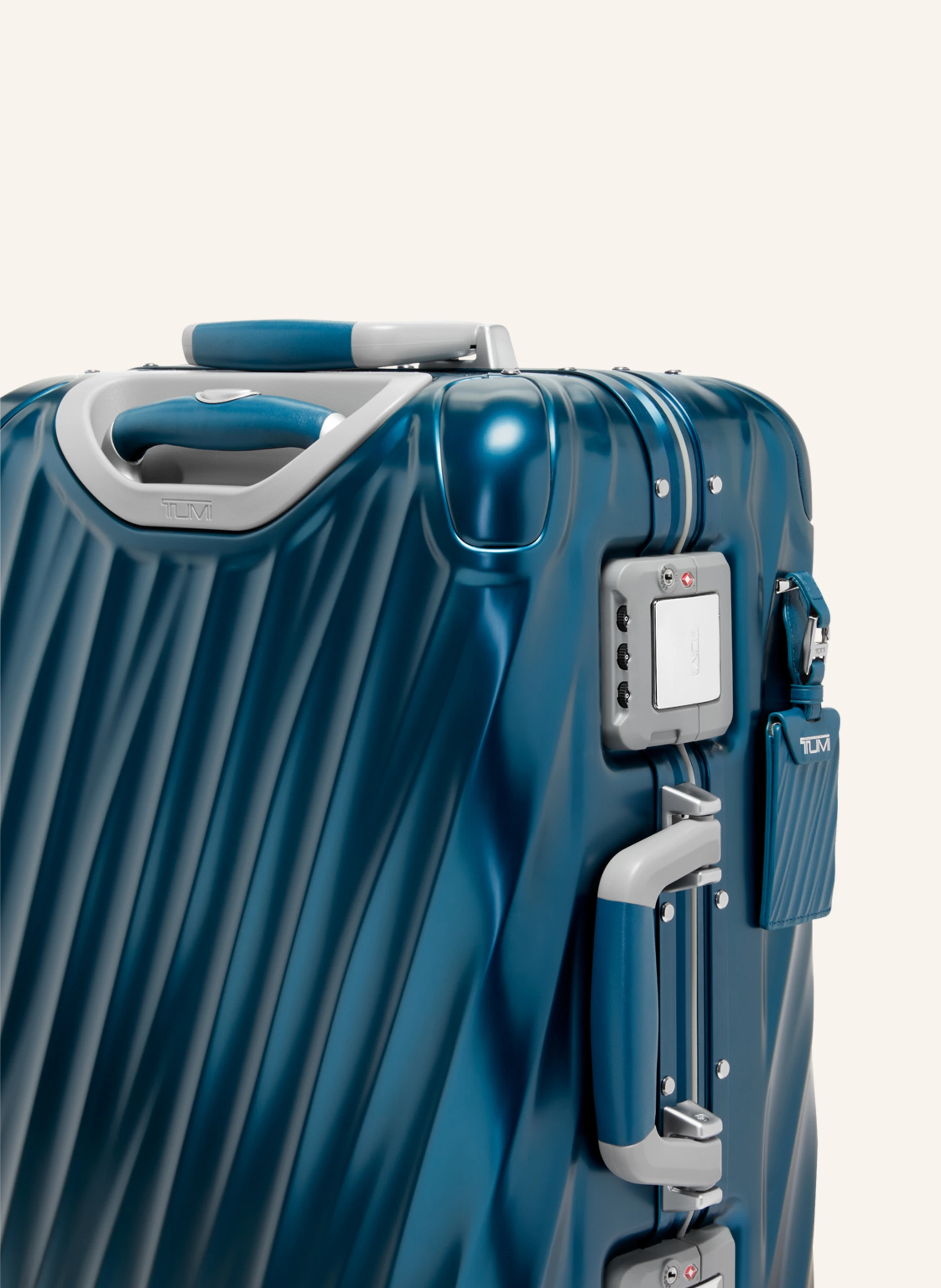 TUMI 19 DEGREE ALUMINIUM Trolley INTERNATIONAL CARRY-ON