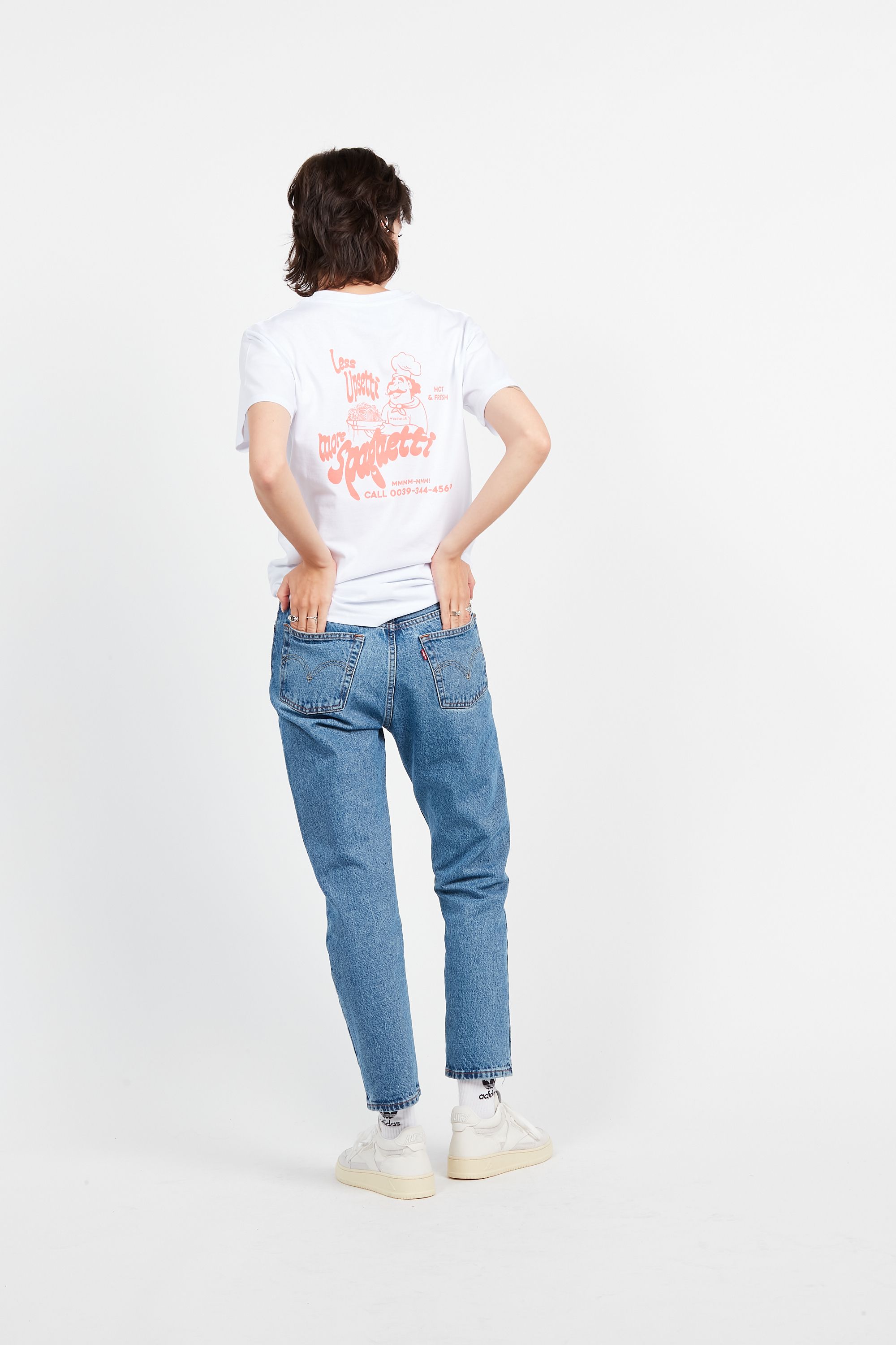 ON VACATION T-shirt en coton biologique LESS UPSETTI Blanc