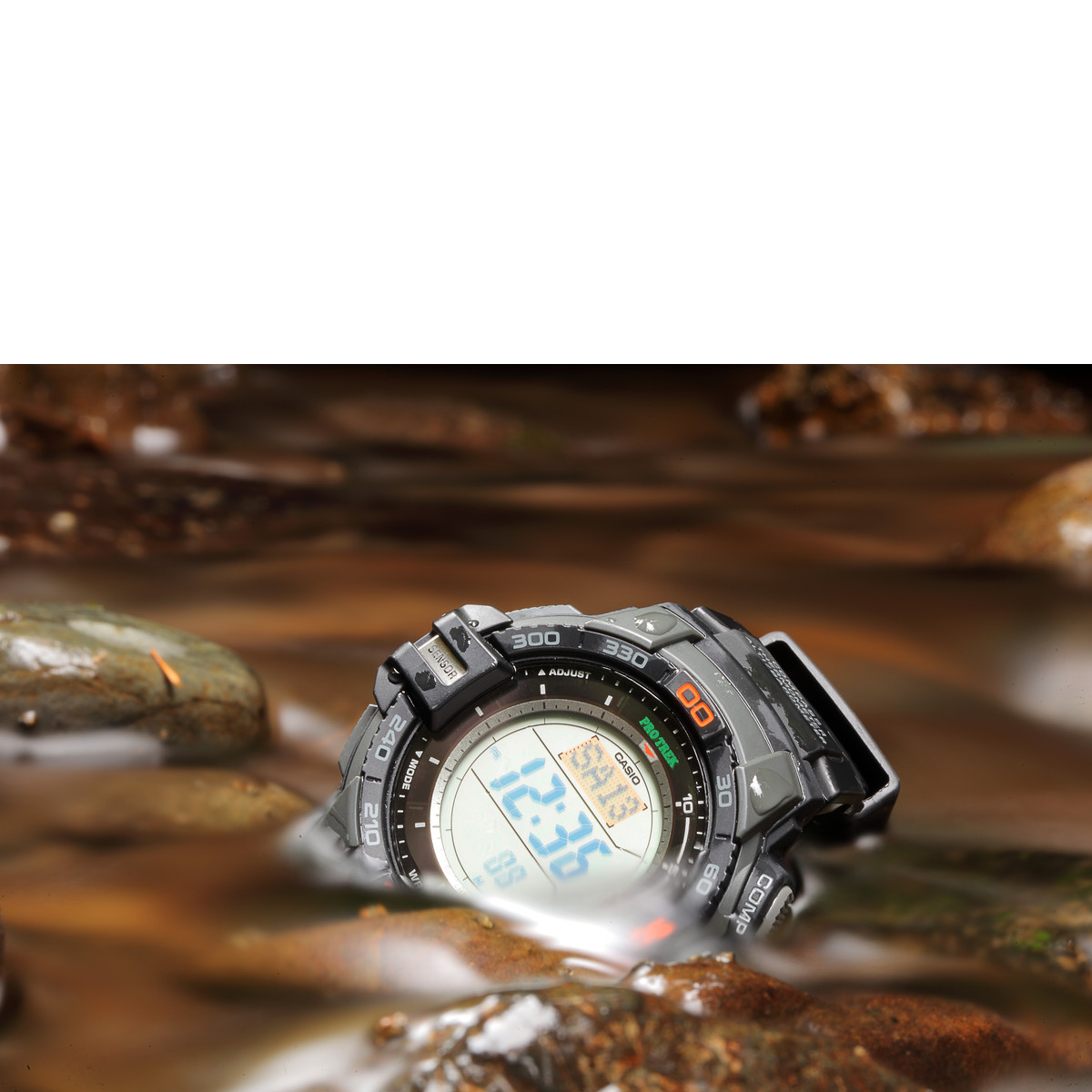 Montre Casio Pro Trek homme résine noire