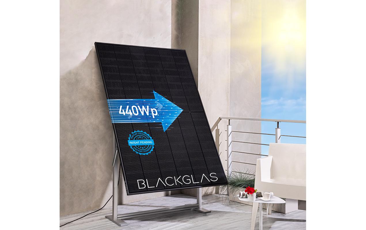 Solaranlage ECOmirror 440 Wp<br>Das All-in-One Balkonkraftwerk
