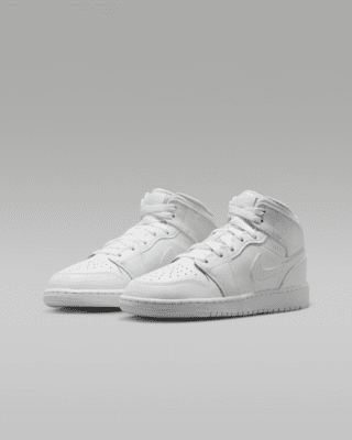 Jordan 1 Mid Older Kids' Shoes