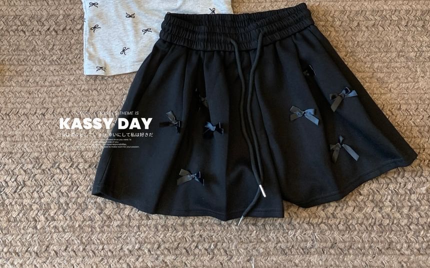 Closette - Zweetshorts met trekkoord in de taille en strik