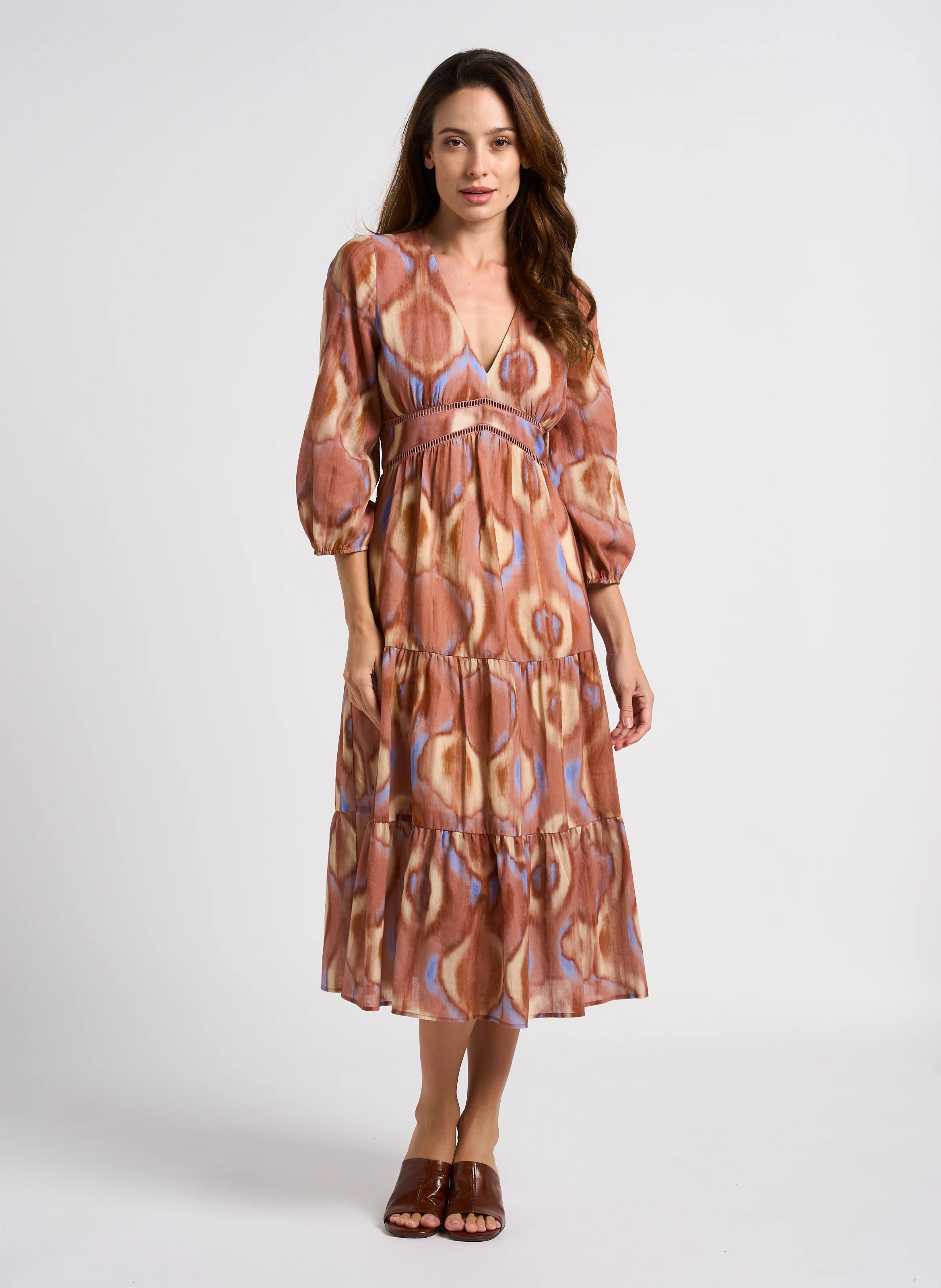 CARELA - Robe midi col V imprimée en coton | Multicolore